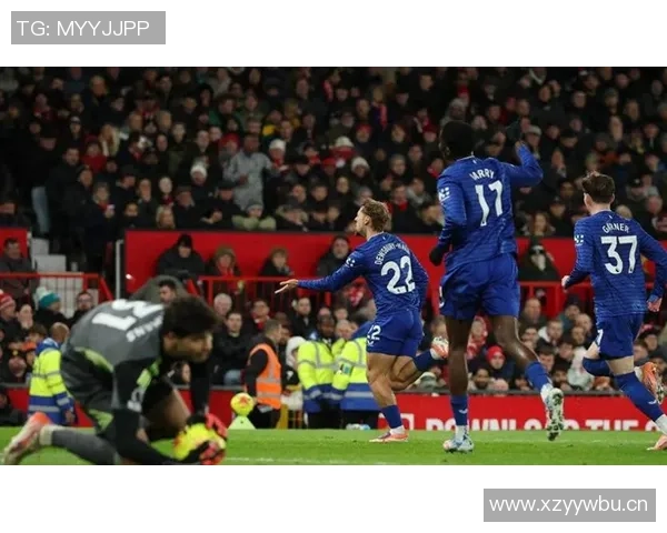 联赛前瞻：曼联小胜埃弗顿西人战平或小负赛维都灵与科莫难分高下